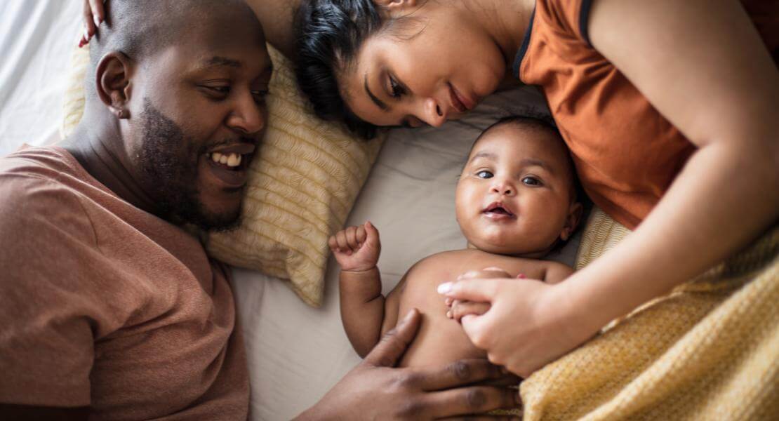 parents avec leur enfant